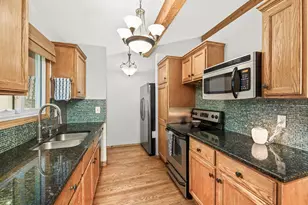 W277S8435 Riverview Dr, Vernon, WI 53149 - Photo 10
