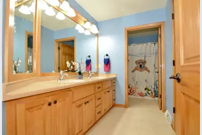 N34W33394  Hickory Ln, Nashotah, WI 53058 - Photo 76