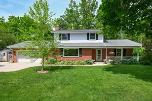 2736 Shamrock Dr, Racine, WI 53406 - Photo 38