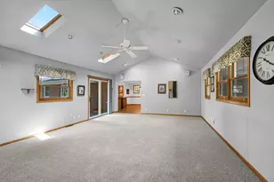 2736 Shamrock Dr, Racine, WI 53406 - Photo 14