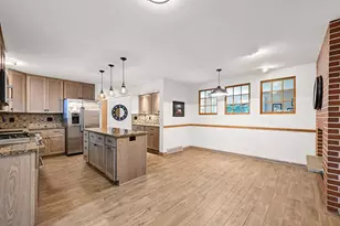 2736 Shamrock Dr, Racine, WI 53406 - Photo 8