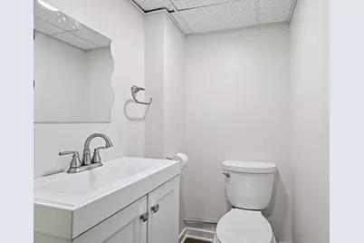 2736  Shamrock Dr, Racine, WI 53406 - Photo 32