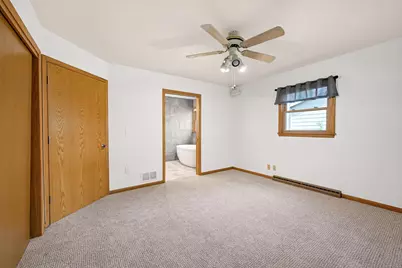 2736  Shamrock Dr, Racine, WI 53406 - Photo 18