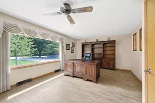 2736 Shamrock Dr, Racine, WI 53406 - Photo 4