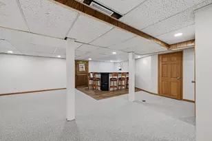 2736 Shamrock Dr, Racine, WI 53406 - Photo 30