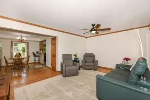 875 Plateau Ln, Brookfield, WI 53186 - Photo 10