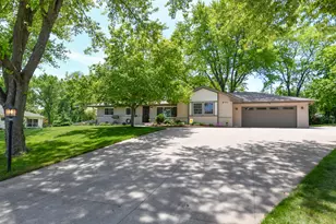875 Plateau Ln, Brookfield, WI 53186 - Photo 42