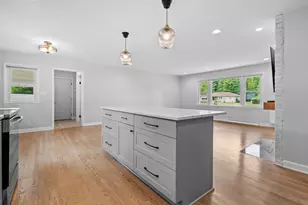 W147N5010 Dolphin Dr, Menomonee Falls, WI 53051 - Photo 8