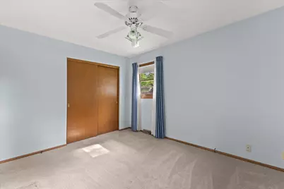 12115 W Luther Ave, Hales Corners, WI 53130 - Photo 16