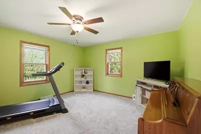 W226N8085  Rolling Hills Dr, Lisbon, WI 53089 - Photo 10