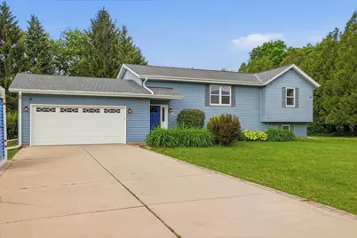 W226N8085  Rolling Hills Dr, Lisbon, WI 53089 - Photo 28