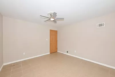 12237 W Larkspur Rd, Franklin, WI 53132 - Photo 20