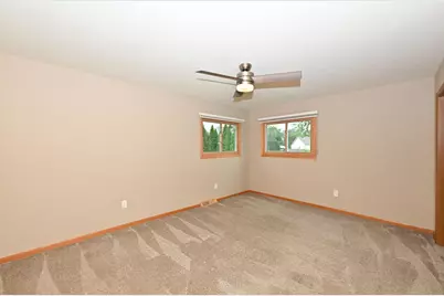 12237 W Larkspur Rd, Franklin, WI 53132 - Photo 16