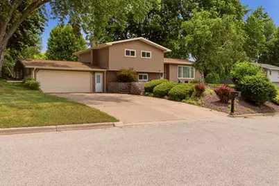 205  3rd Ave, Holmen, WI 54636 - Photo 2