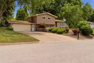 205 3rd Ave, Holmen, WI 54636 - Photo 2