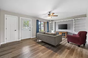 218 E Washington St, Slinger, WI 53086 - Photo 12
