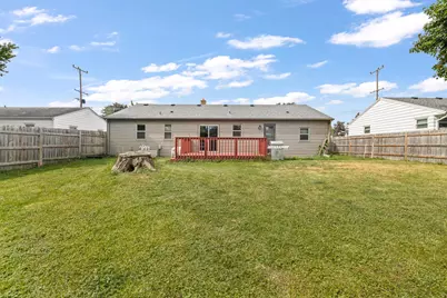 218 E Washington St, Slinger, WI 53086 - Photo 18