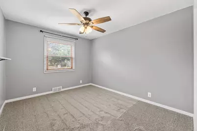 218 E Washington St, Slinger, WI 53086 - Photo 14