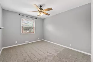 218 E Washington St, Slinger, WI 53086 - Photo 14
