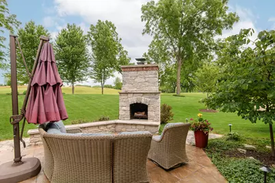 S76W26010  Prairieside Dr, Vernon, WI 53189 - Photo 10