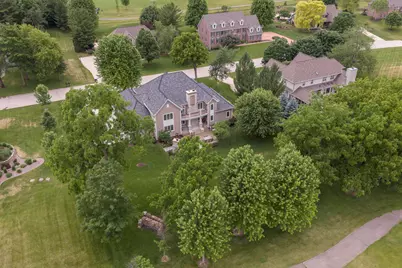 S76W26010  Prairieside Dr, Vernon, WI 53189 - Photo 4
