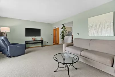 630 E Center St, Juneau, WI 53039 - Photo 16