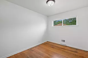 3905 N 93rd St, Milwaukee, WI 53222 - Photo 14