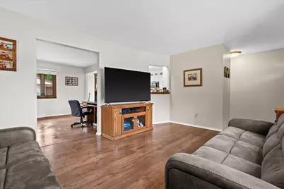 7625  Manitowoc Ave, Oak Creek, WI 53154 - Photo 6