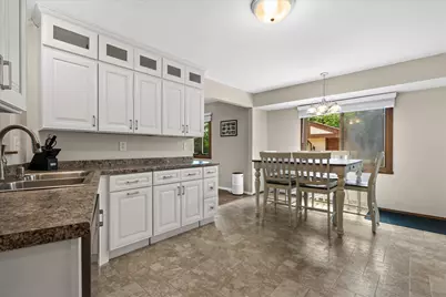 7625  Manitowoc Ave, Oak Creek, WI 53154 - Photo 8