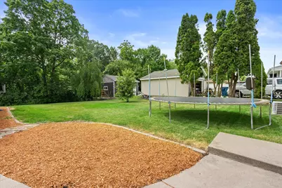 7625  Manitowoc Ave, Oak Creek, WI 53154 - Photo 24