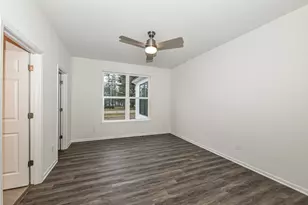 421 Clairmont Ct, Williams Bay, WI 53191 - Photo 24