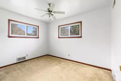 3301 E Carol Ct, Oak Creek, WI 53154 - Photo 14