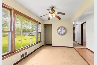 3301 E Carol Ct, Oak Creek, WI 53154 - Photo 10