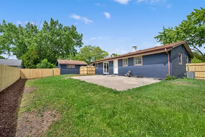 2905  Lake Vista Ct, Racine, WI 53402 - Photo 24
