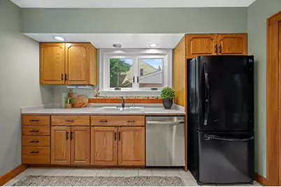 1512 E Olive St, Shorewood, WI 53211 - Photo 16