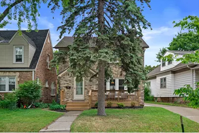 1512 E Olive St, Shorewood, WI 53211 - Photo 2