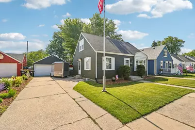 2325  Coolidge Ave, Racine, WI 53403 - Photo 2