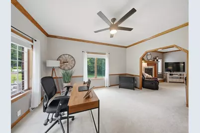 4695  Catherine Ct, Brookfield, WI 53072 - Photo 6
