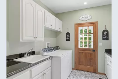 4695  Catherine Ct, Brookfield, WI 53072 - Photo 34