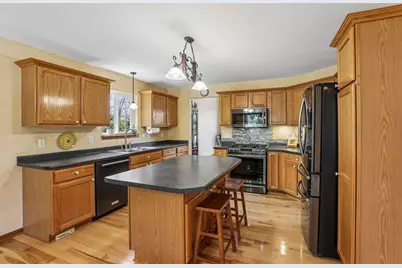 1085  Hillebrand Dr, Jefferson, WI 53549 - Photo 20