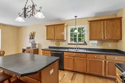 1085  Hillebrand Dr, Jefferson, WI 53549 - Photo 16