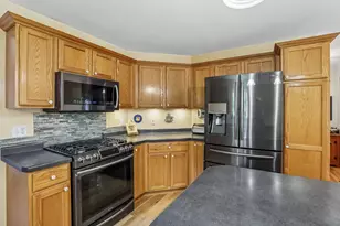 1085 Hillebrand Dr, Jefferson, WI 53549 - Photo 18