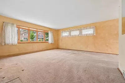 810  Summit Ave, Waukesha, WI 53188 - Photo 6