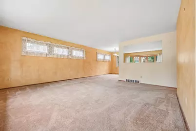 810  Summit Ave, Waukesha, WI 53188 - Photo 4