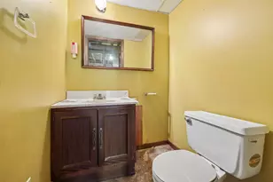 810 Summit Ave, Waukesha, WI 53188 - Photo 24