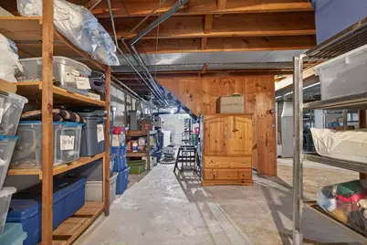 N2W27268  Lyles Dr, Pewaukee, WI 53188 - Photo 24
