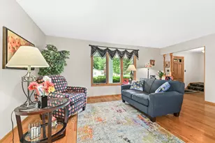 2355 Guinevere Dr, Brookfield, WI 53045 - Photo 6