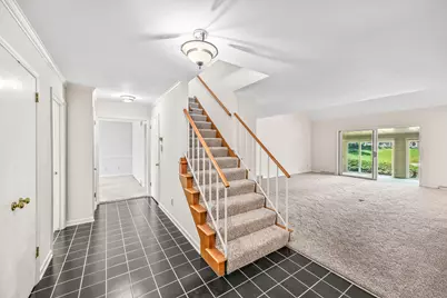 10117 N Gettysburg Ct, Mequon, WI 53092 - Photo 8