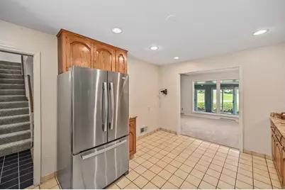 10117 N Gettysburg Ct, Mequon, WI 53092 - Photo 6
