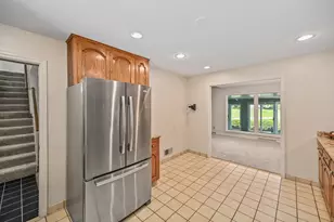 10117 N Gettysburg Ct, Mequon, WI 53092 - Photo 6
